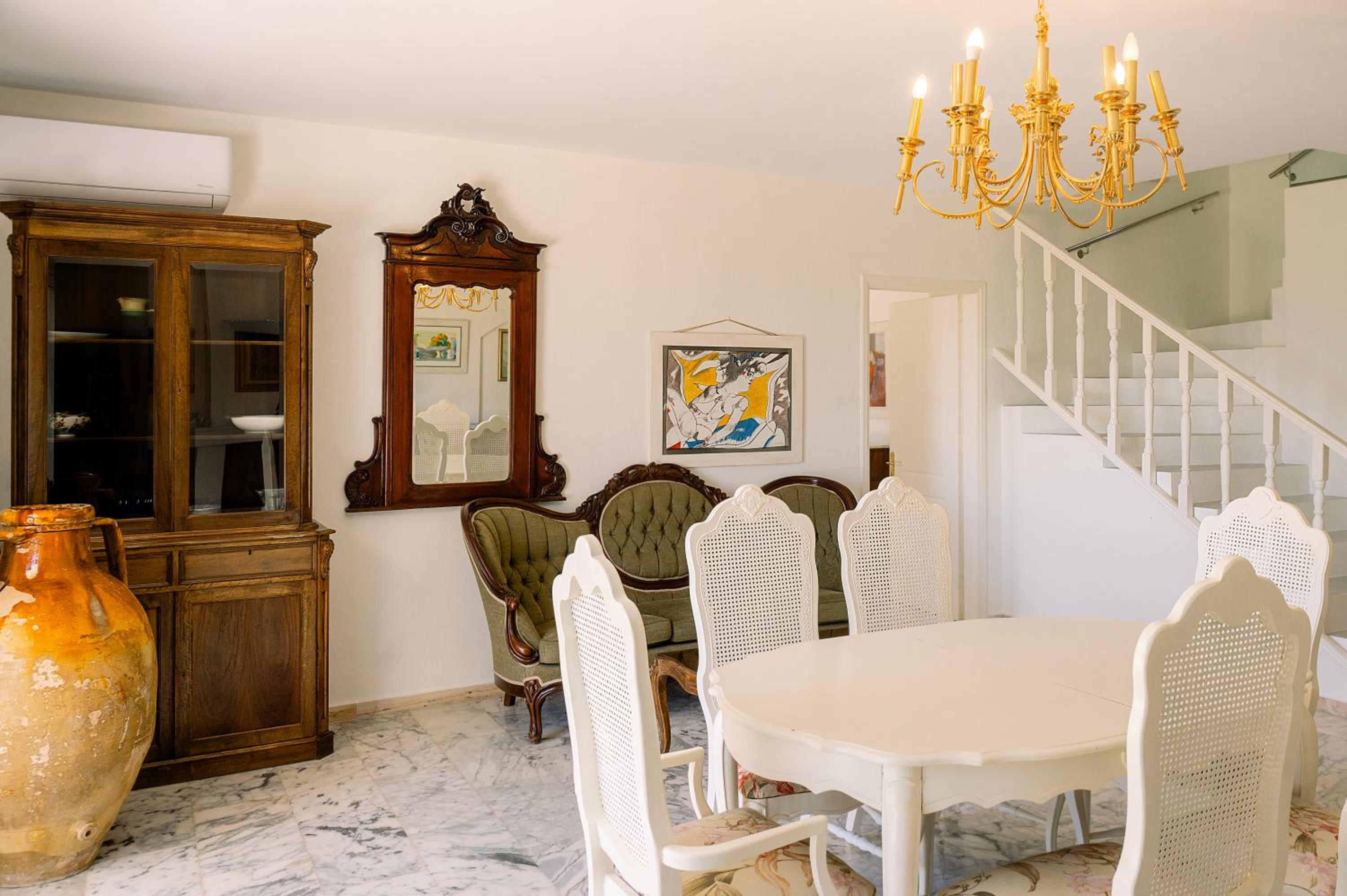 Villa Fioraki