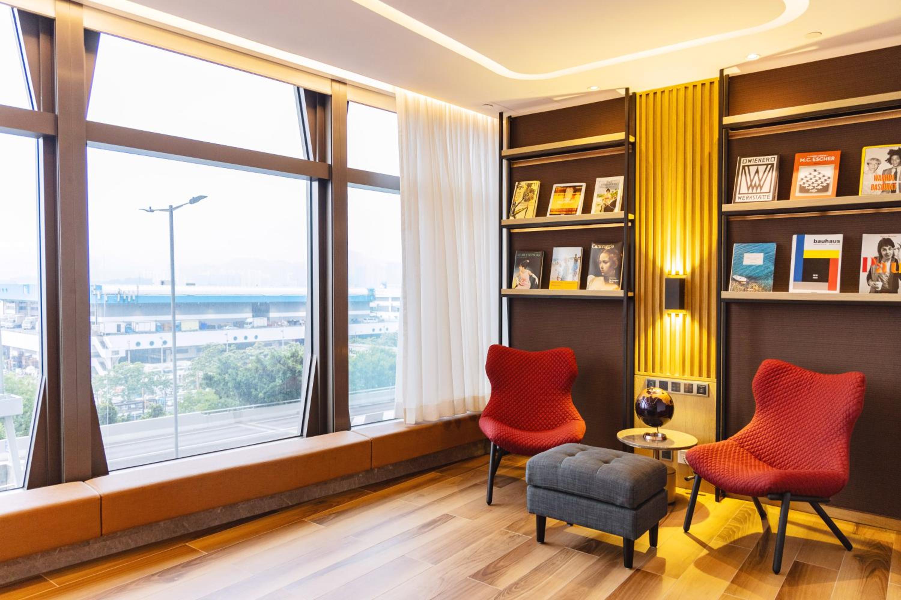 Oasis Aurum 181 Hotel