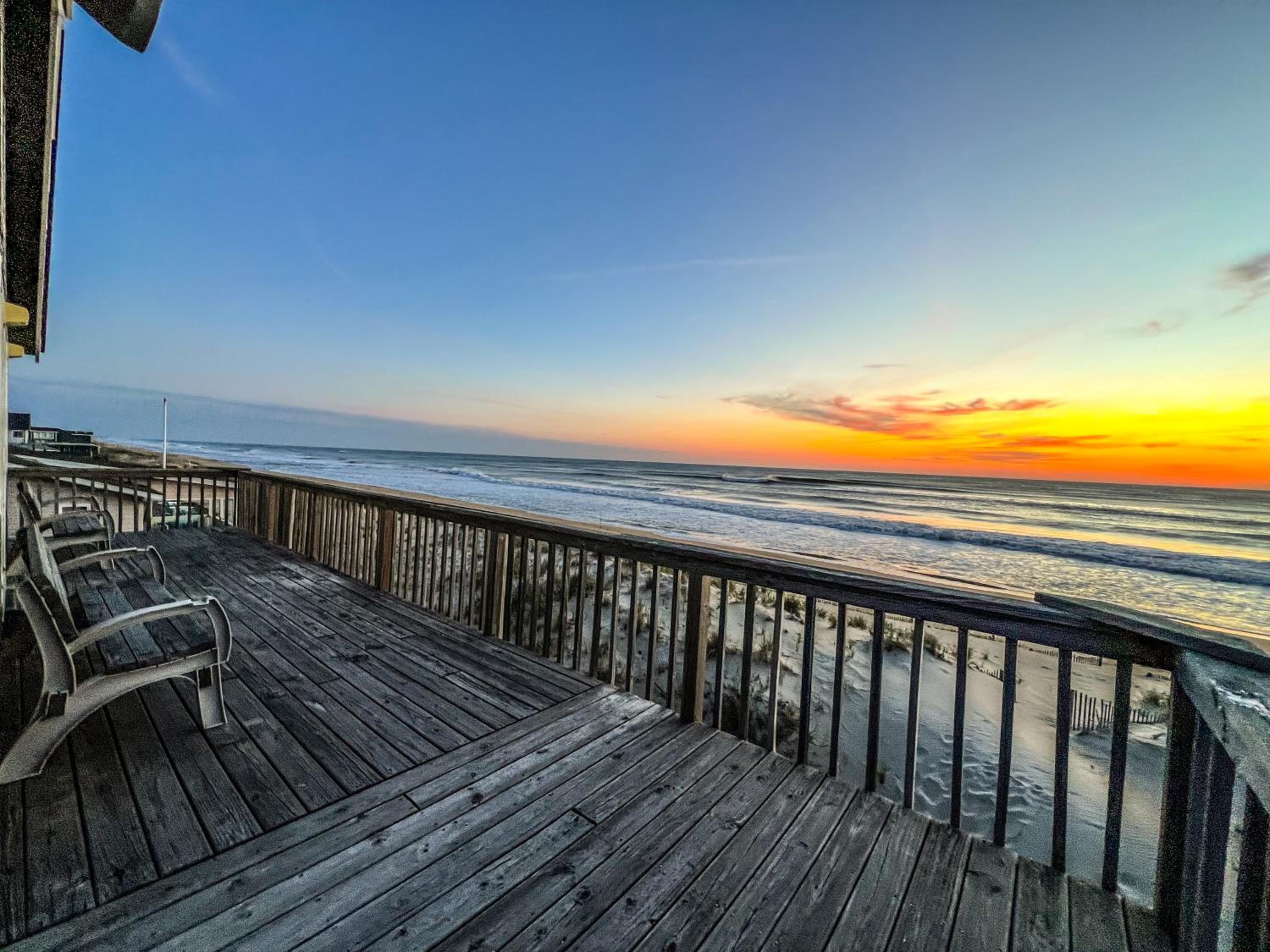 Station Four - Kitty Hawk MP 3.5, Oceanfront, Ocean View, Flex Stays view 3