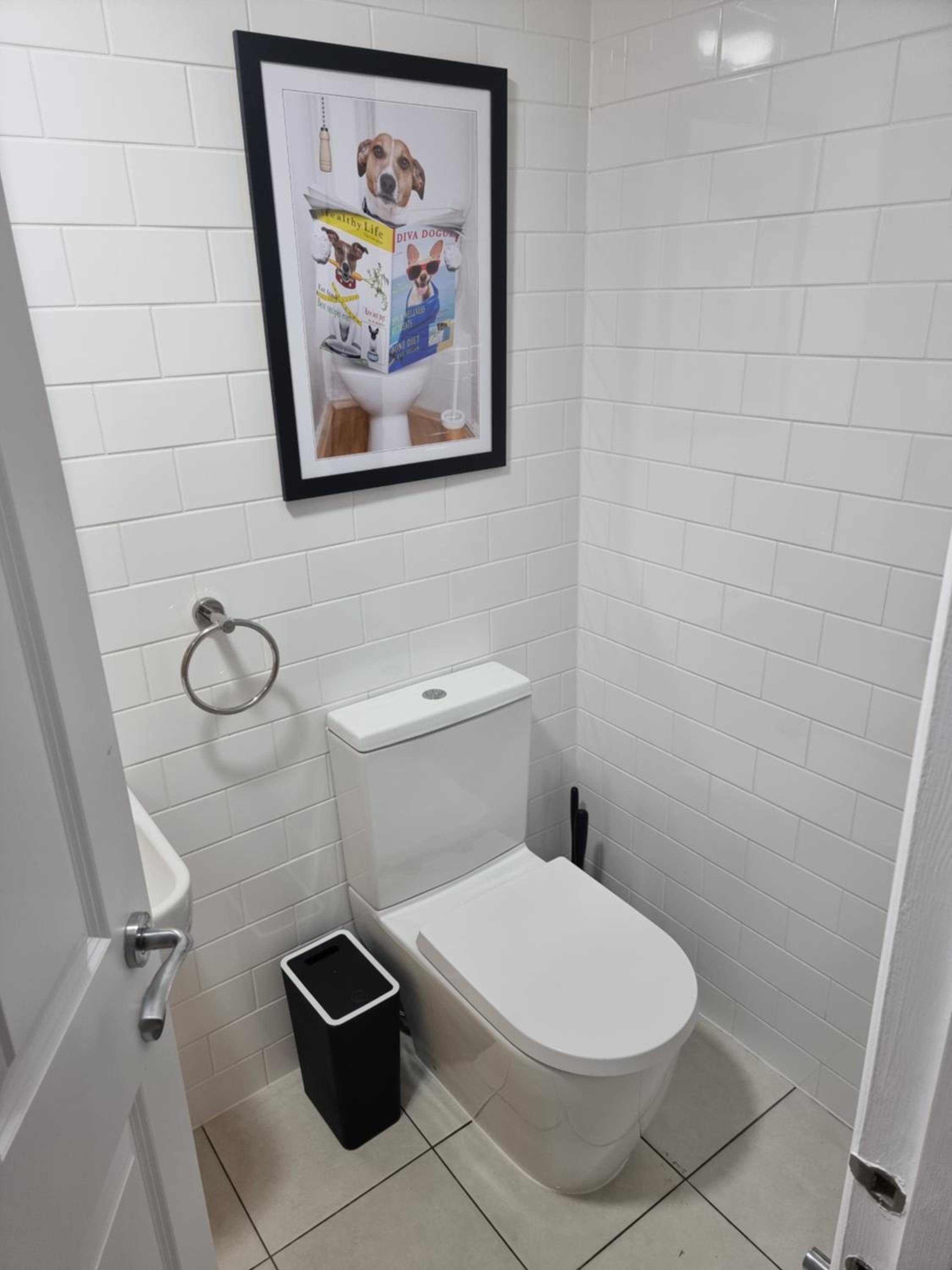 Entire Ground Floor Flat, Free Off-Street Parking and Large Garden
