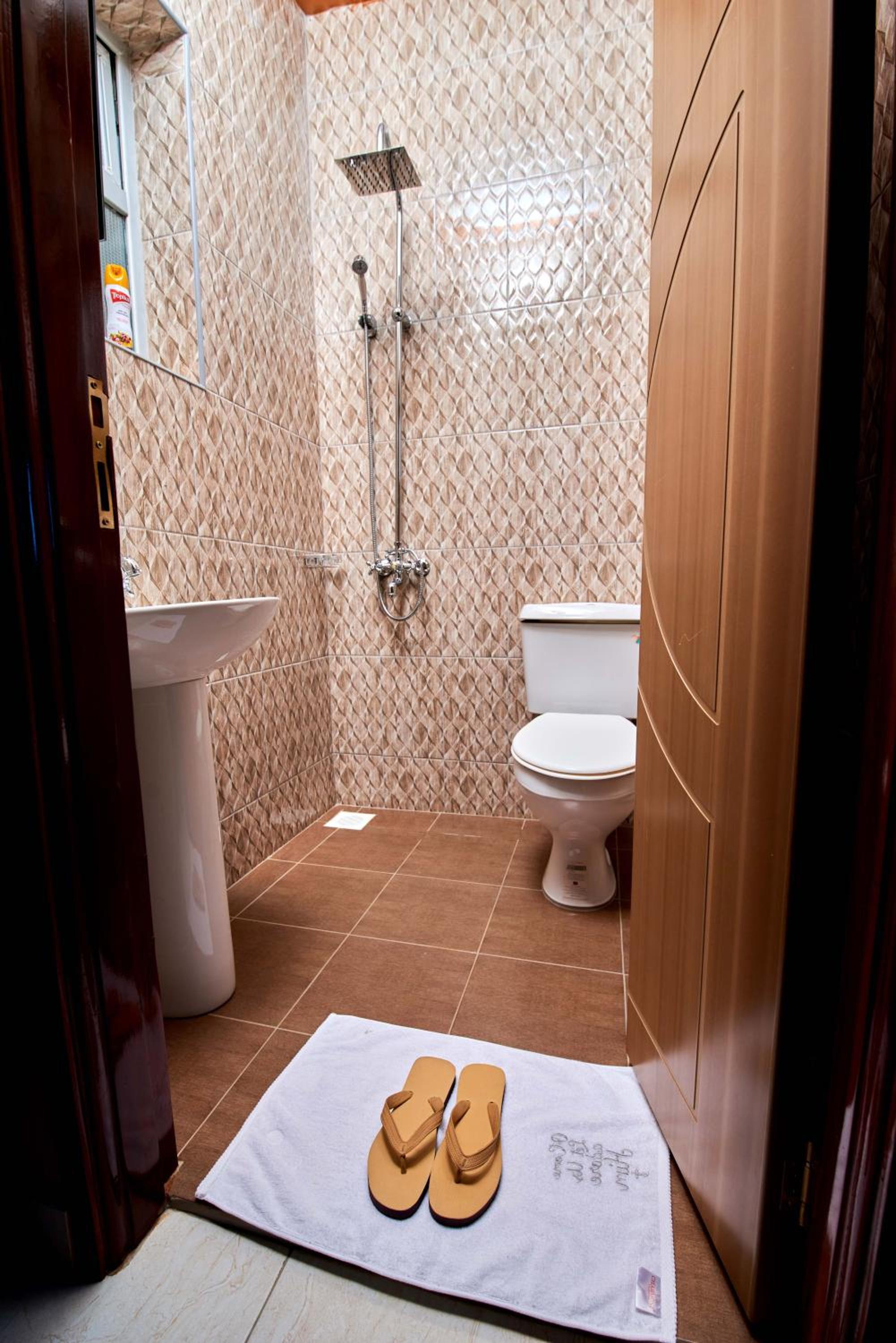 PB & J Christian Guest House Entebbe view 2