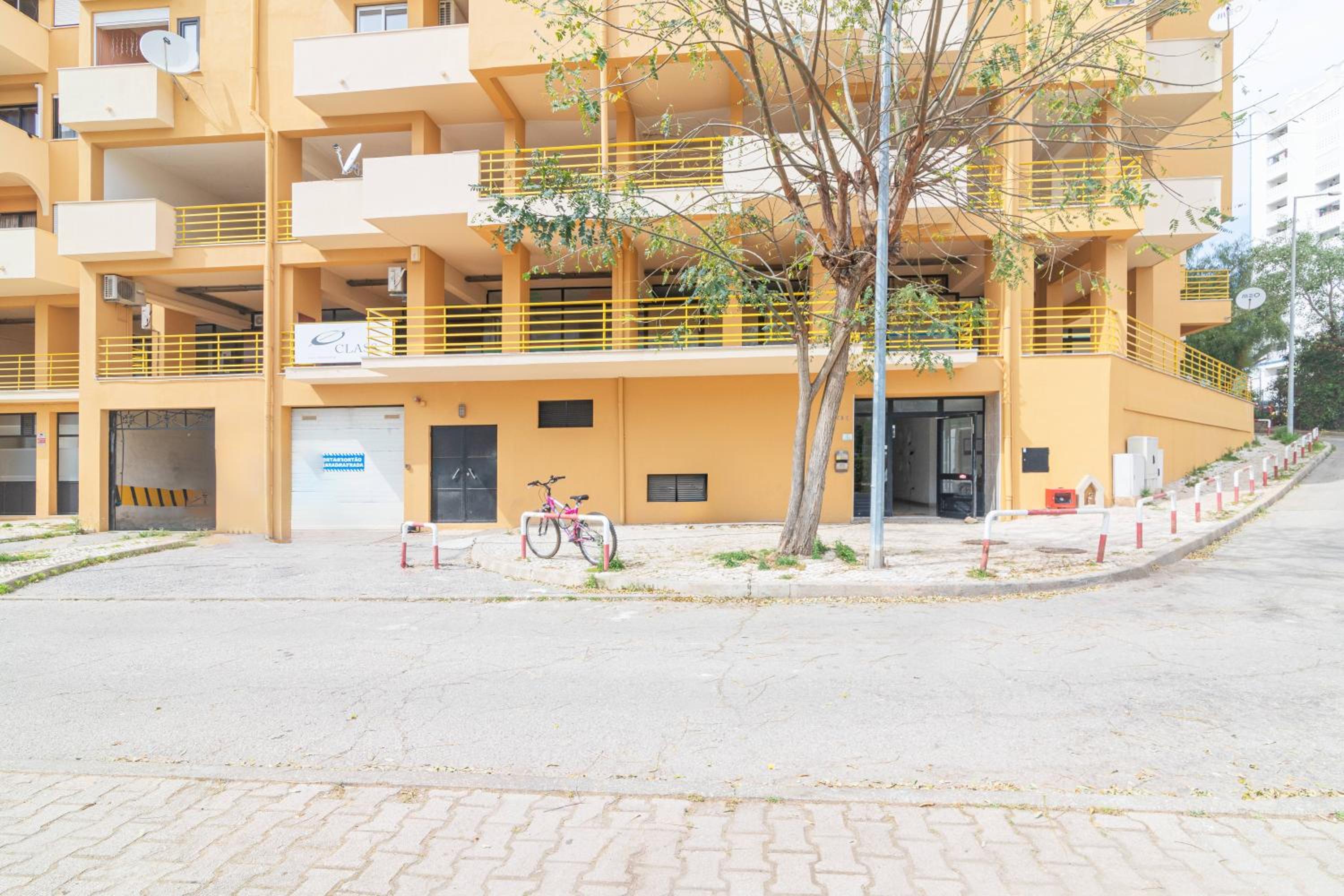 Patio da Rocha - Silhueta Citadina view 2