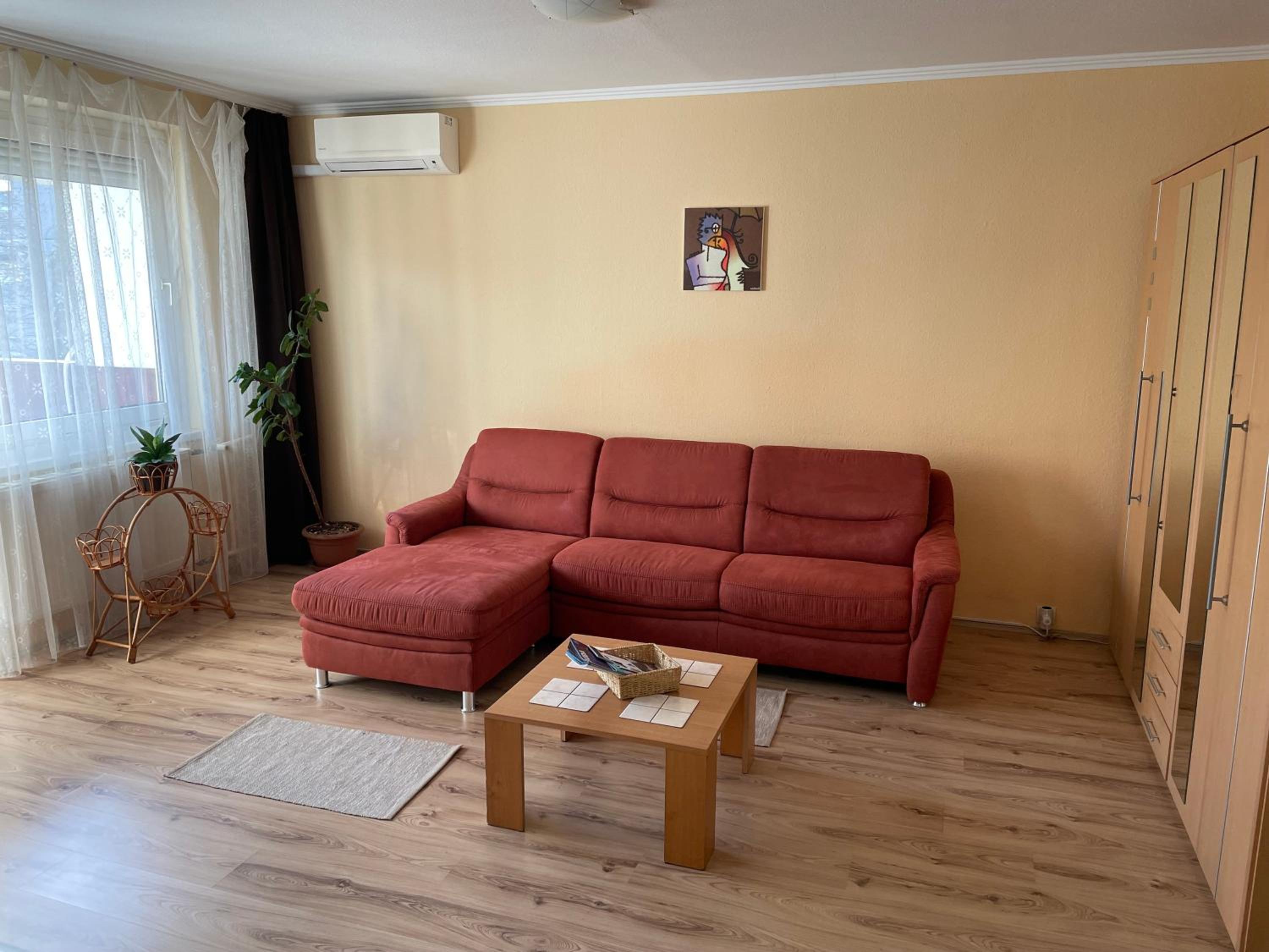 Calm island near the Danube Apartment - free parking view 3