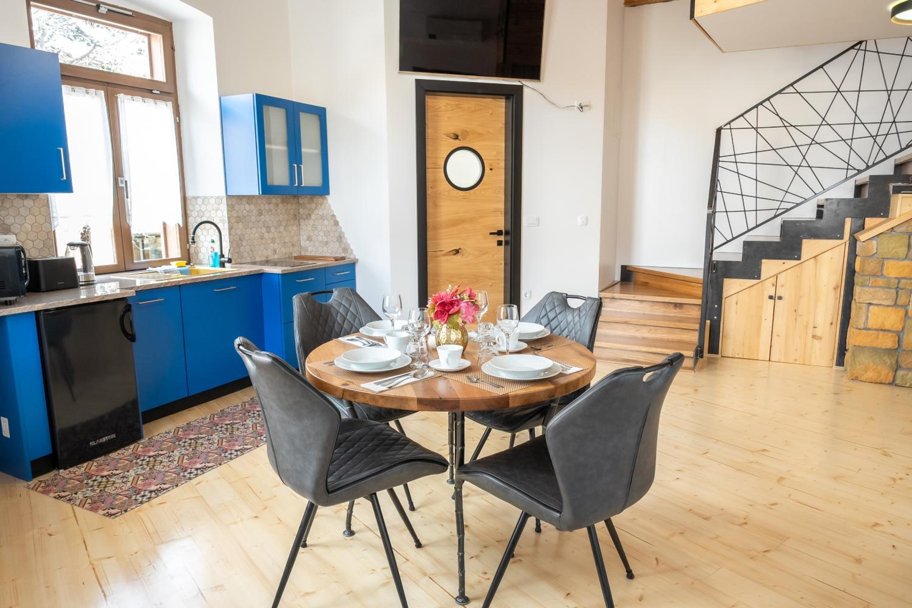 Island Apartments