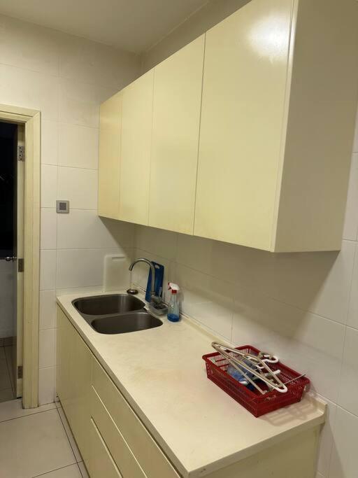 Crest by Luxzell KLCC(3 bedroom
