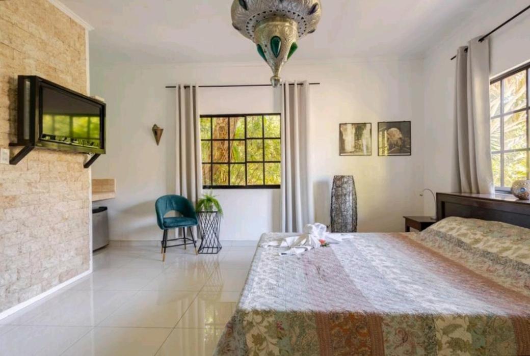 Palmhill Villa