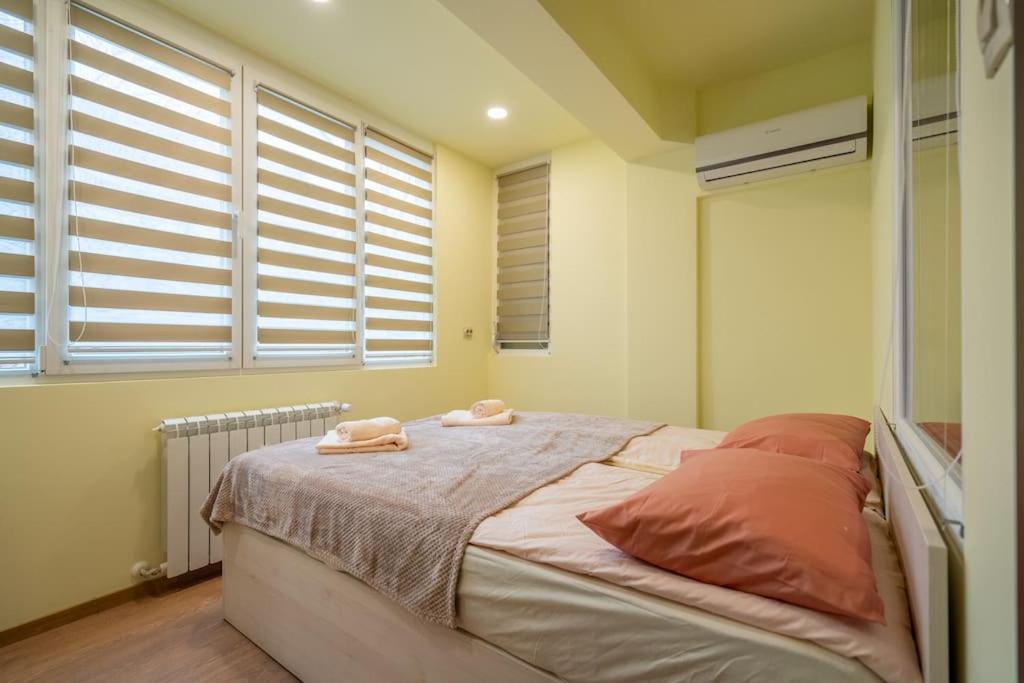 Top Location Central New & Spacious 3 BDR apt Medical Academy