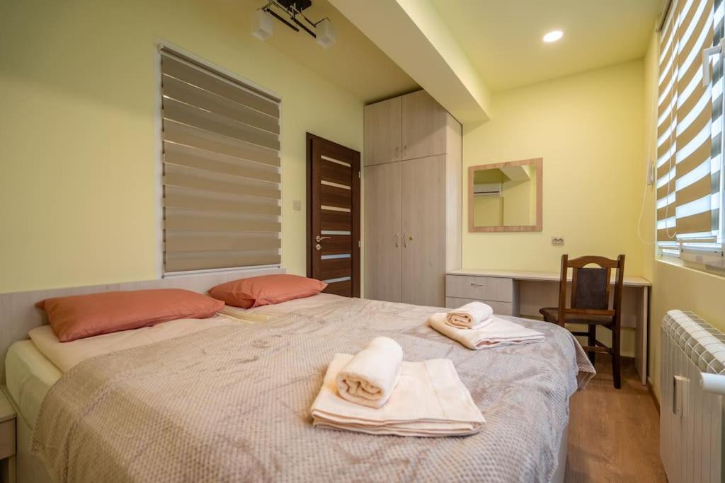 Top Location Central New & Spacious 3 BDR apt Medical Academy