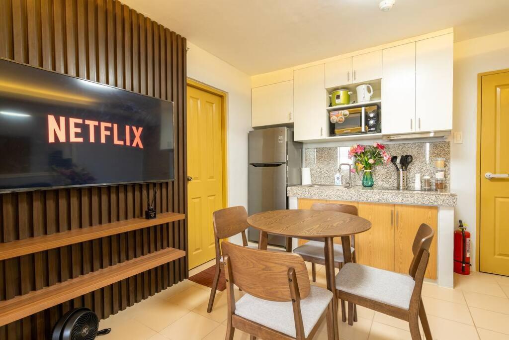 Centro Spatial l City Centre I Downtown l 2 Bedroom Condo view 5