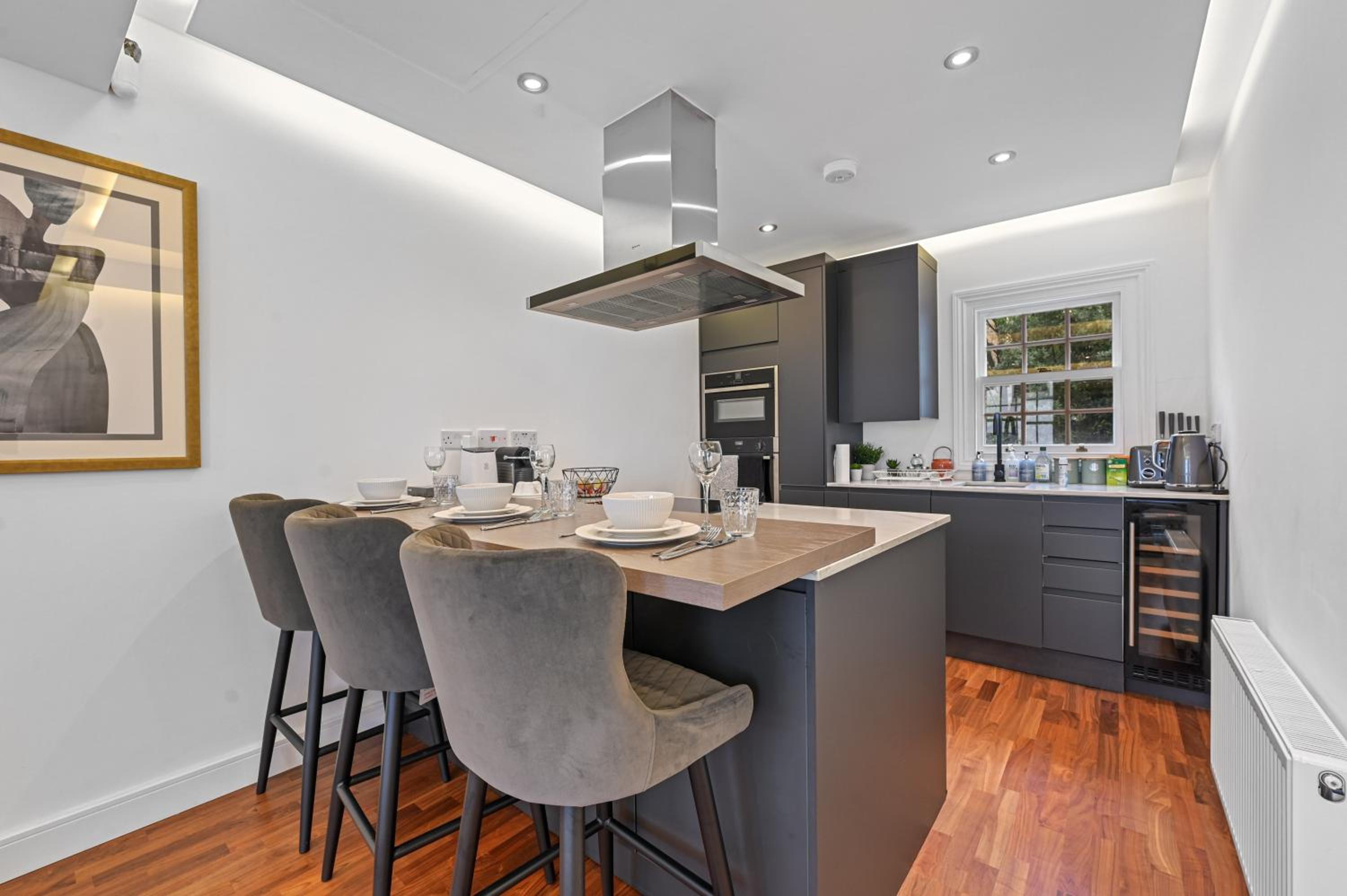 Knightsbridge 3 Bedroom Home 1 Minute Harrods