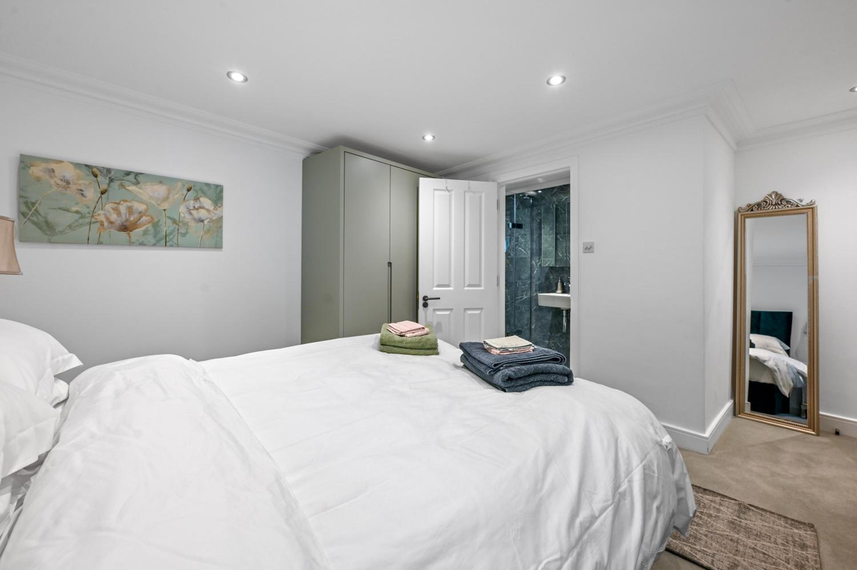 Knightsbridge 3 Bedroom Home 1 Minute Harrods