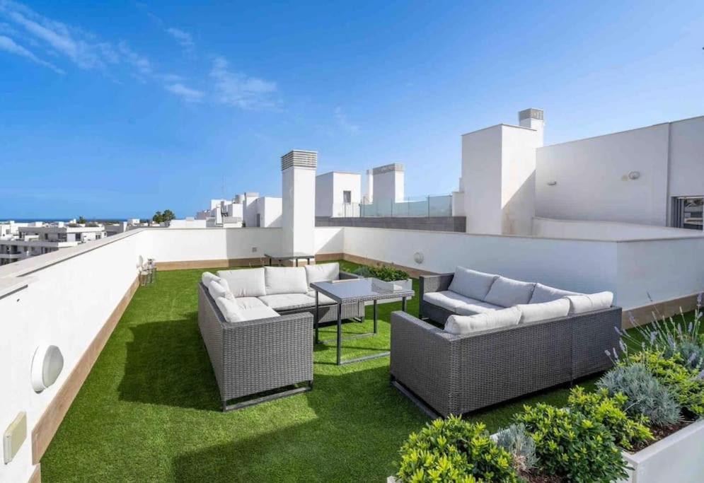 New 3 bedroom apartment with rooftop pool RDR281 view 5