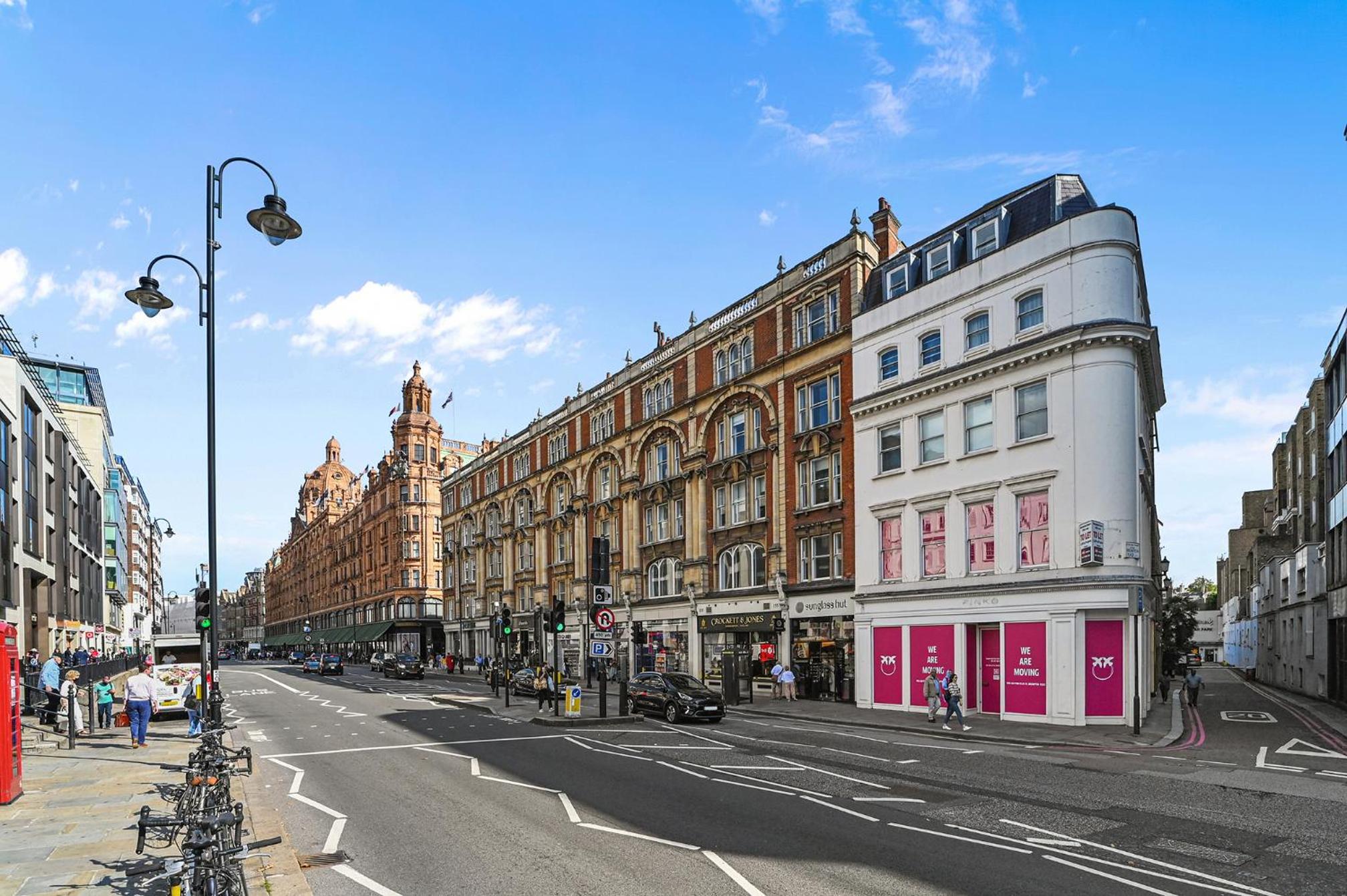 Knightsbridge 3 Bedroom Home 1 Minute Harrods