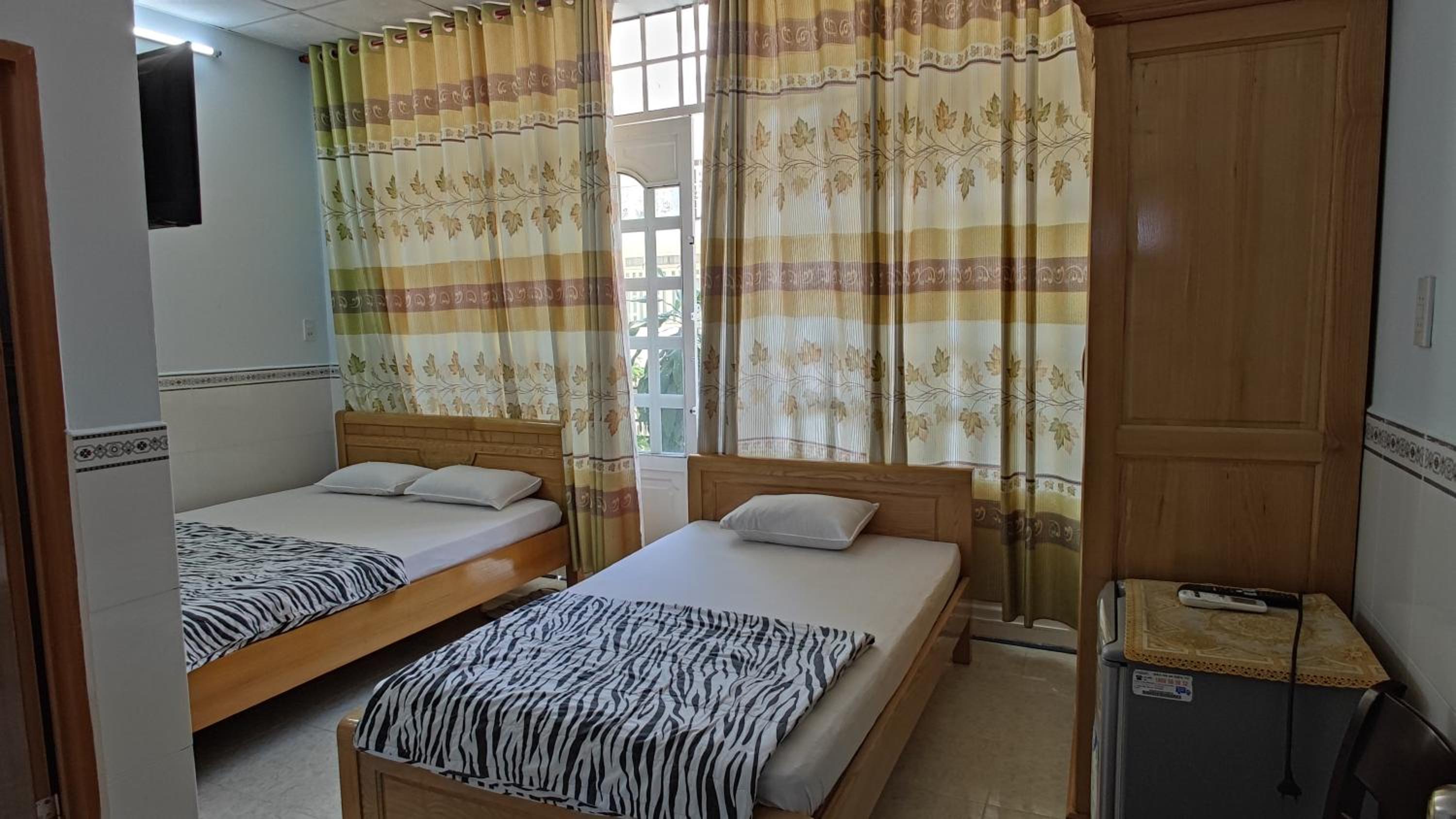 Nhà Nghỉ Yến Quý view 5
