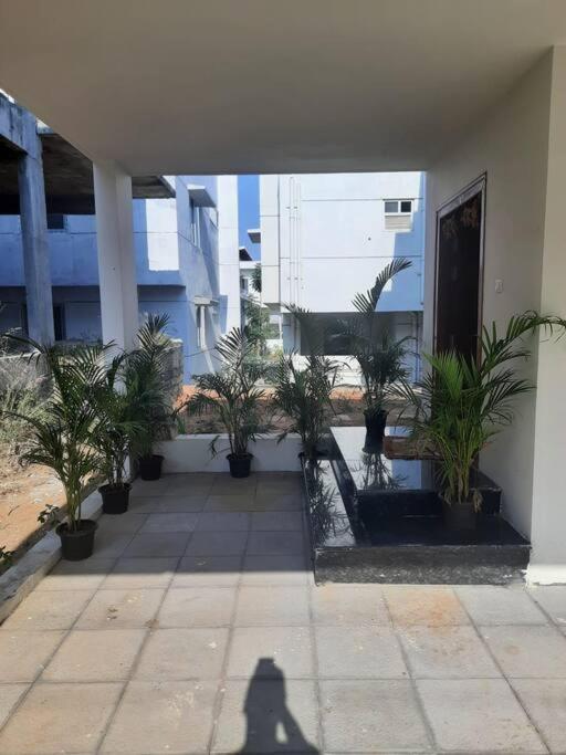 The RusticVibe-Villa with Garden 30 km frm Ecity view 2