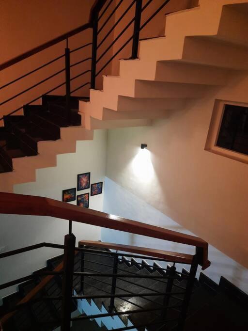 The RusticVibe-Villa with Garden 30 km frm Ecity view 4