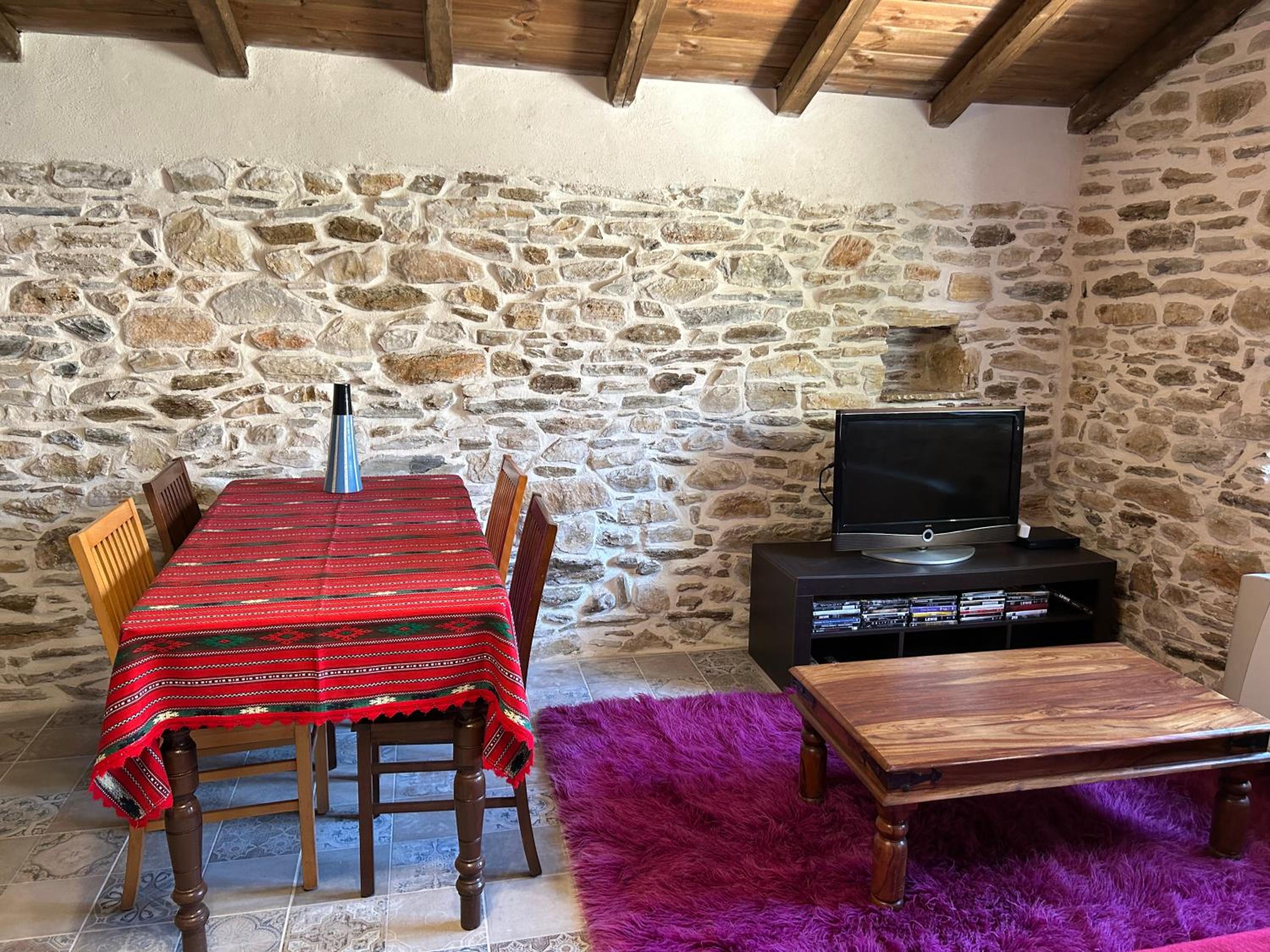 bezas cottage