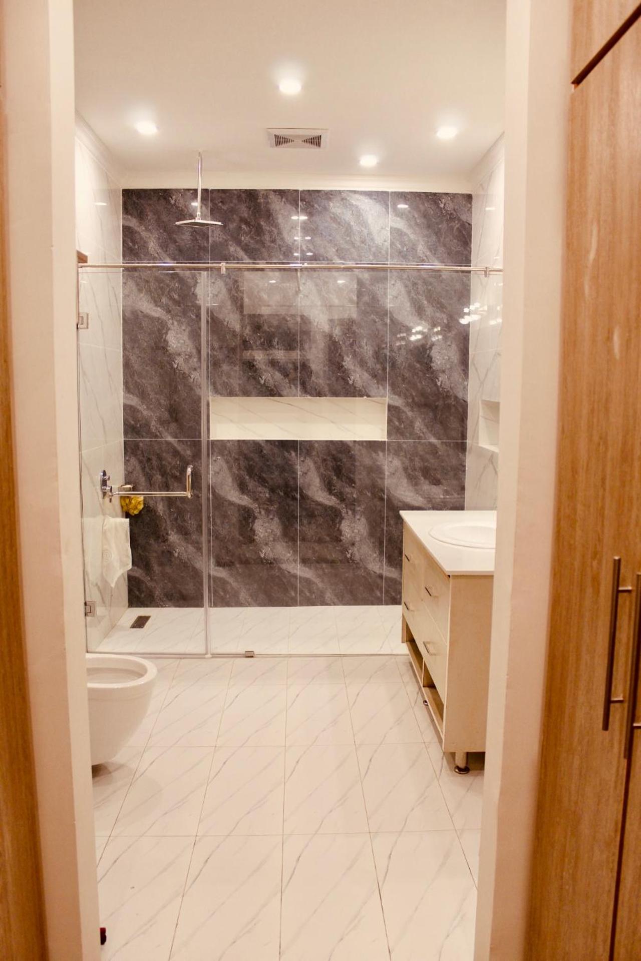 Photo 57