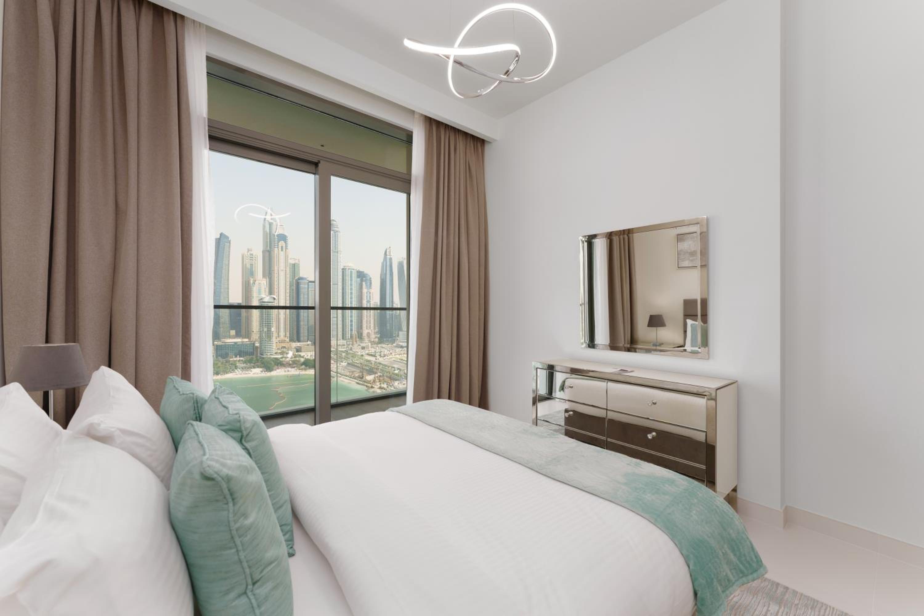 Maison Privee - Exclusive Apt w/ Unmatched Dubai Marina Vistas