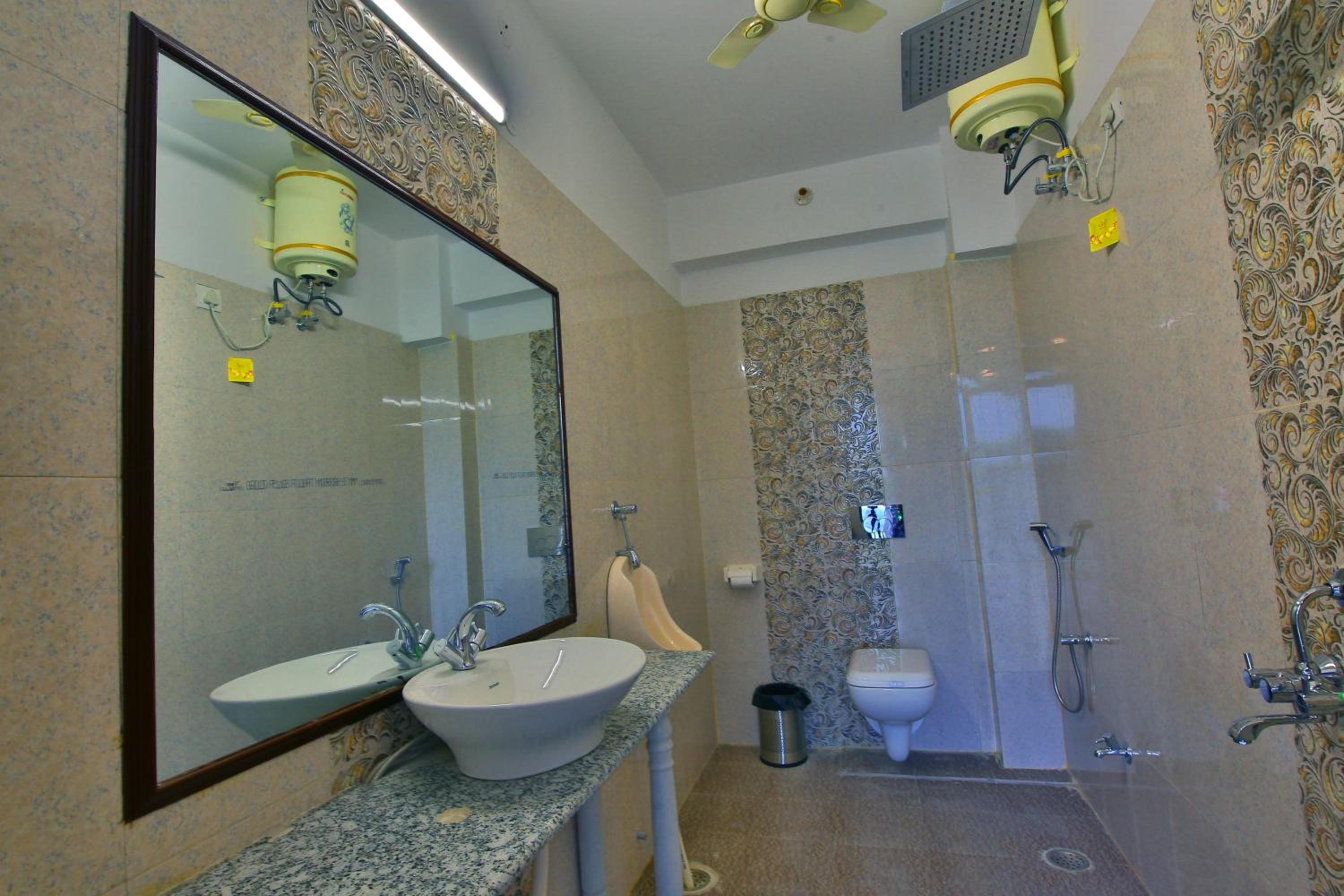 Photo 6