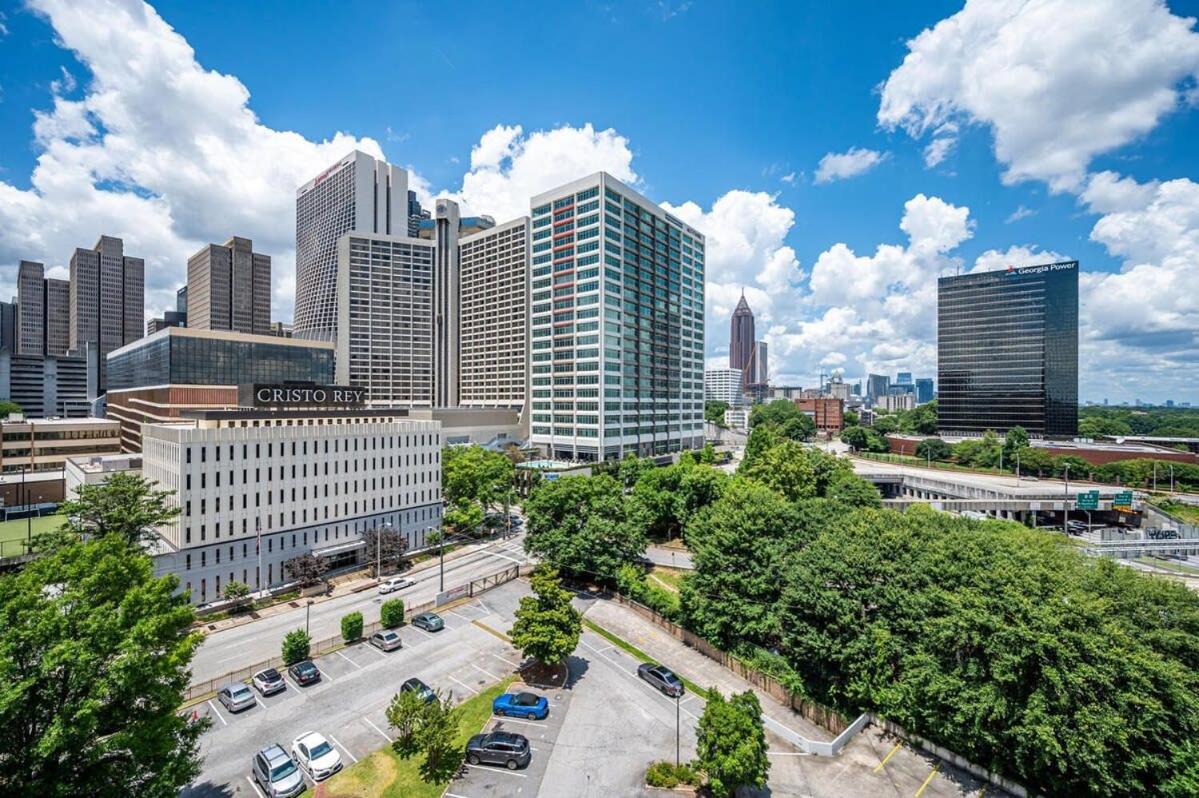 2B1B Modern Downtown ATL Condo w 1 Free Parking LM1007