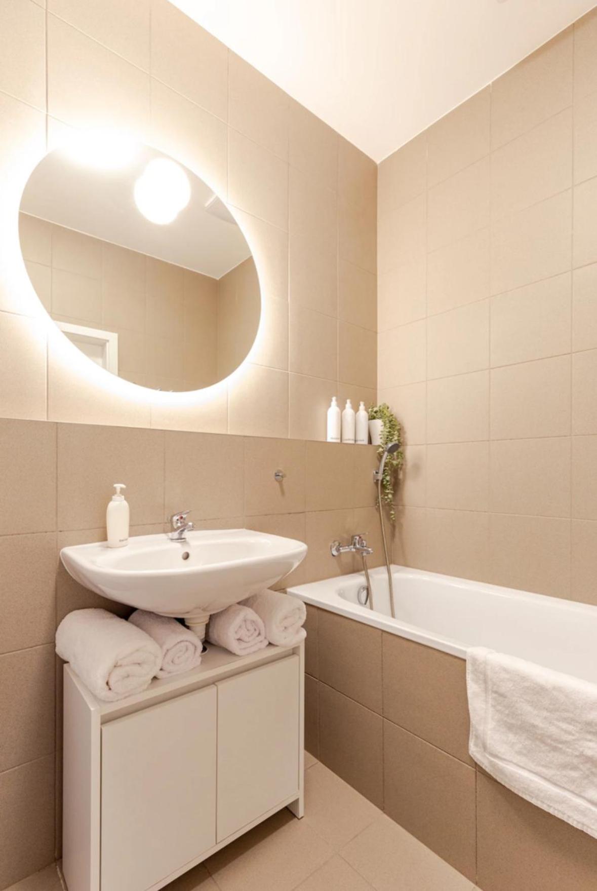 Magnolie Suite Presidential Garden Free Parking view 4