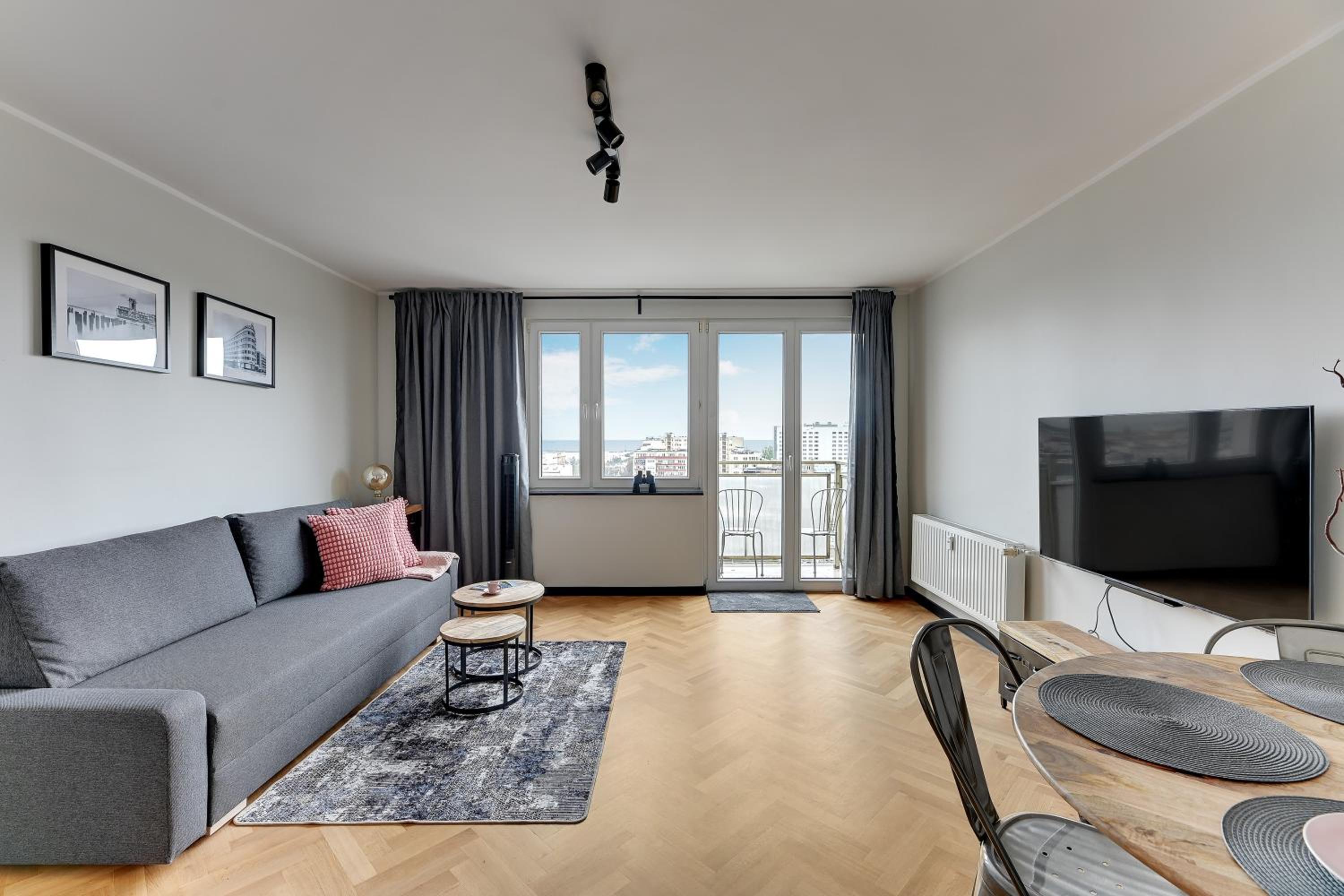 Gdynia Władysława IV by Downtown Apartments