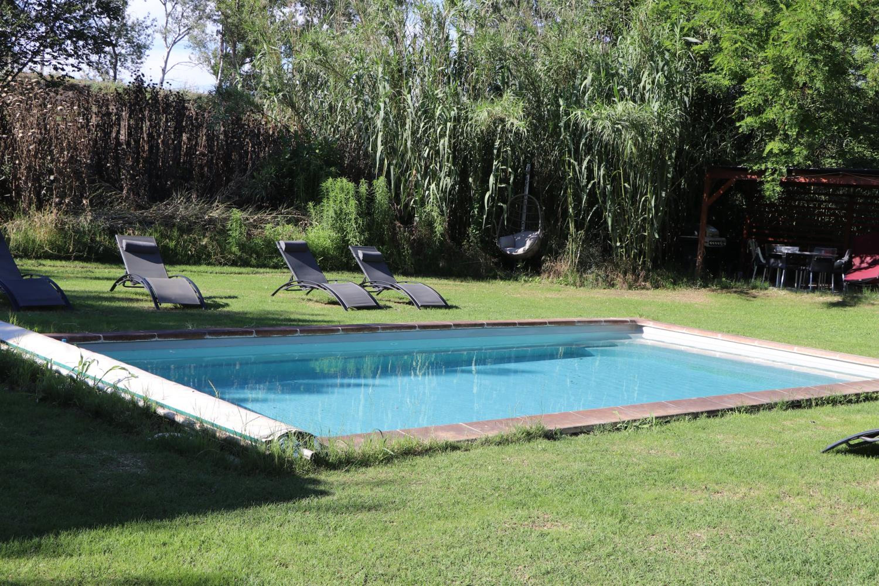 Le Mas des Cerisiers JACUZZI et SAUNA inclus pour tous les logements