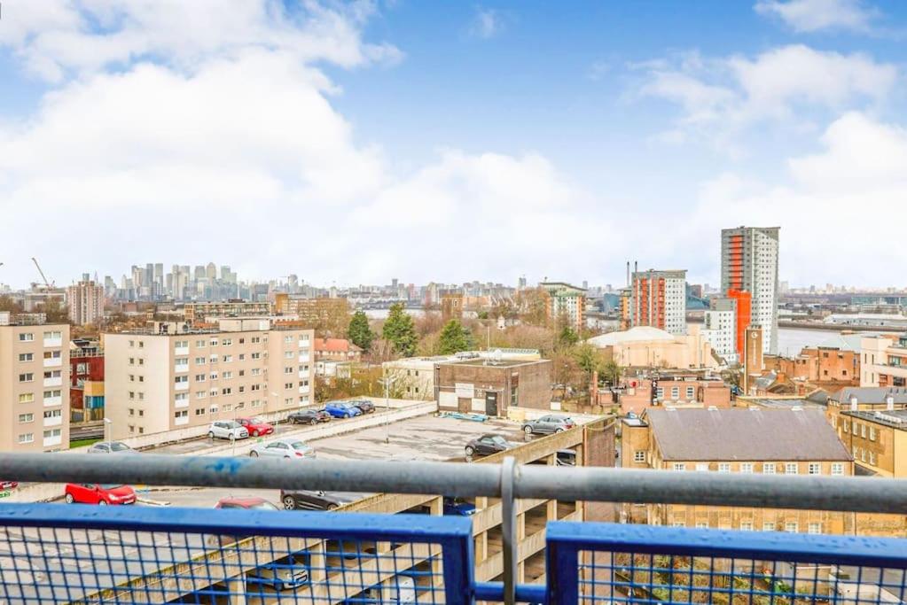 Spacious 2 Bed flat - Woolwich - Elizabeth Line view 4