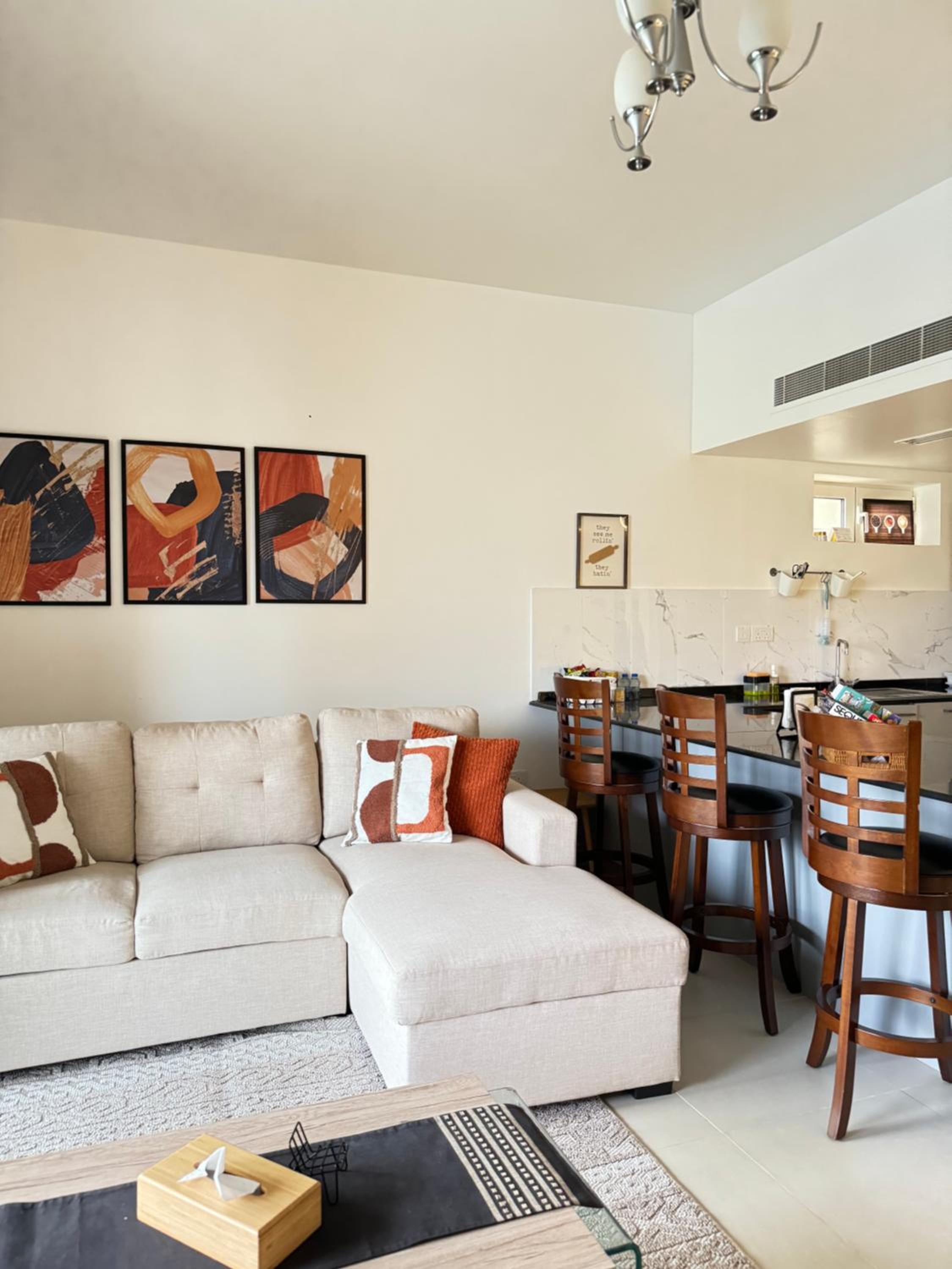 The Vibez Luxury Apartment Sifah view 3