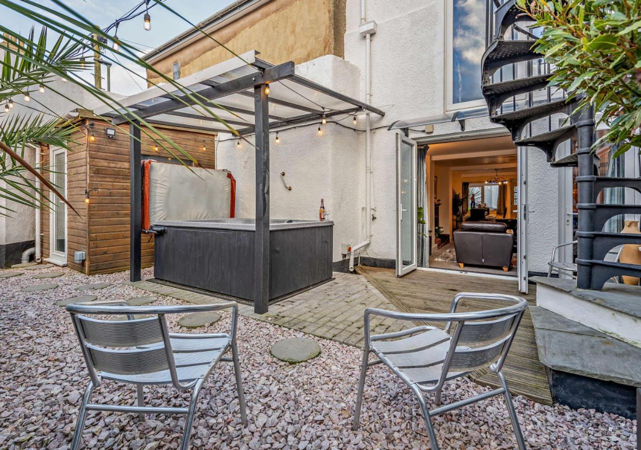 4 Bed in Teignmouth oc-l28419