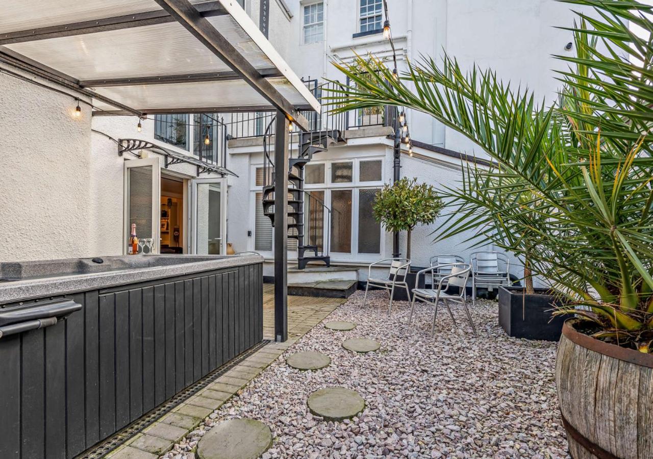 4 Bed in Teignmouth oc-l28419