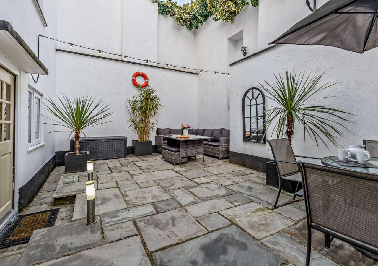 4 Bed in Teignmouth oc-l28419