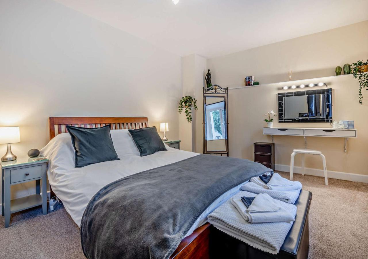 4 Bed in Teignmouth oc-l28419