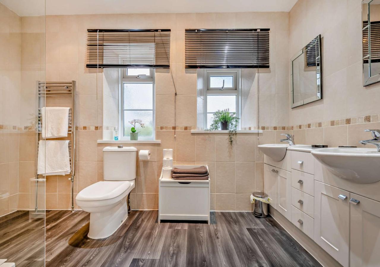4 Bed in Teignmouth oc-l28419