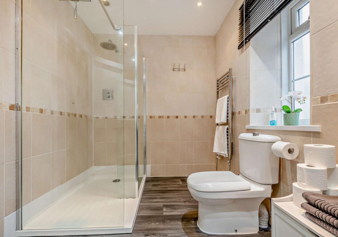 4 Bed in Teignmouth oc-l28419