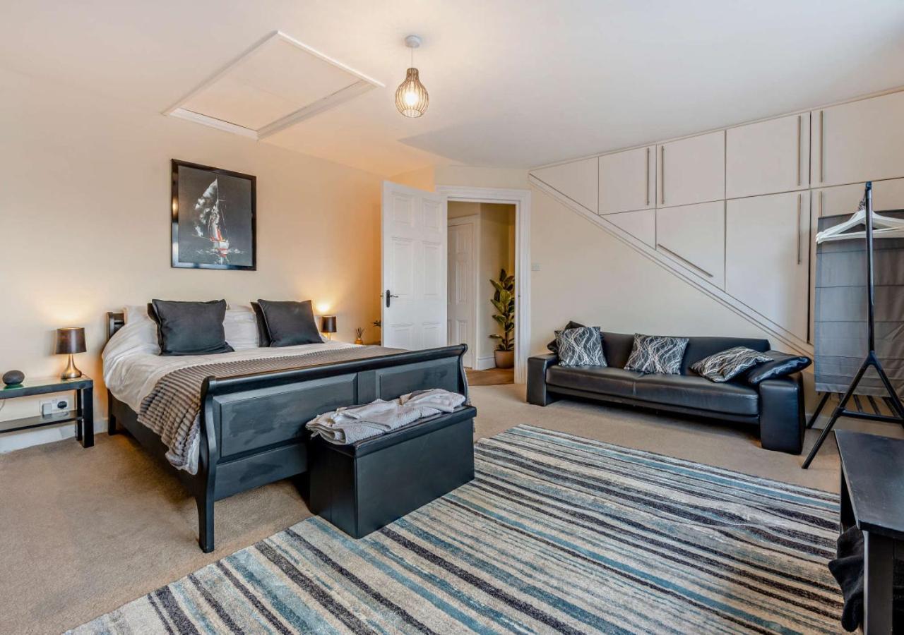 4 Bed in Teignmouth oc-l28419