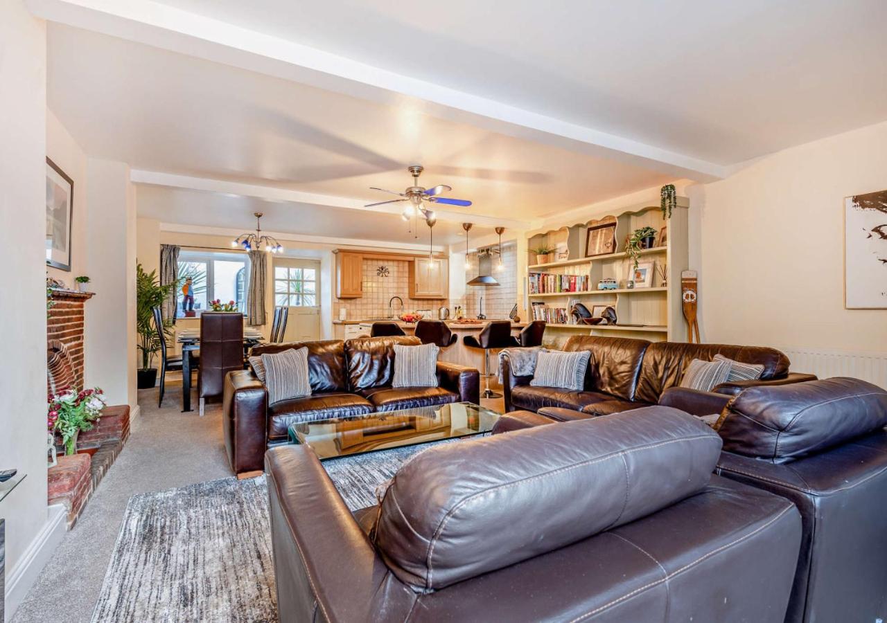 4 Bed in Teignmouth oc-l28419