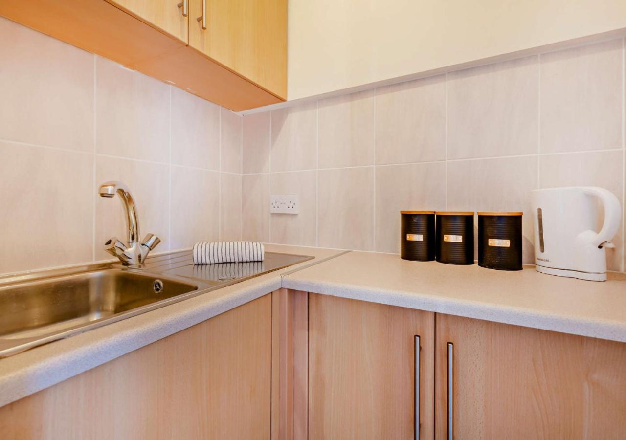 4 Bed in Teignmouth oc-l28419