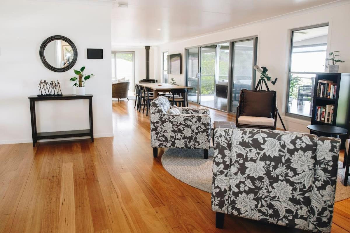 Flaxton Garden Home with Spectacular Coastal Views