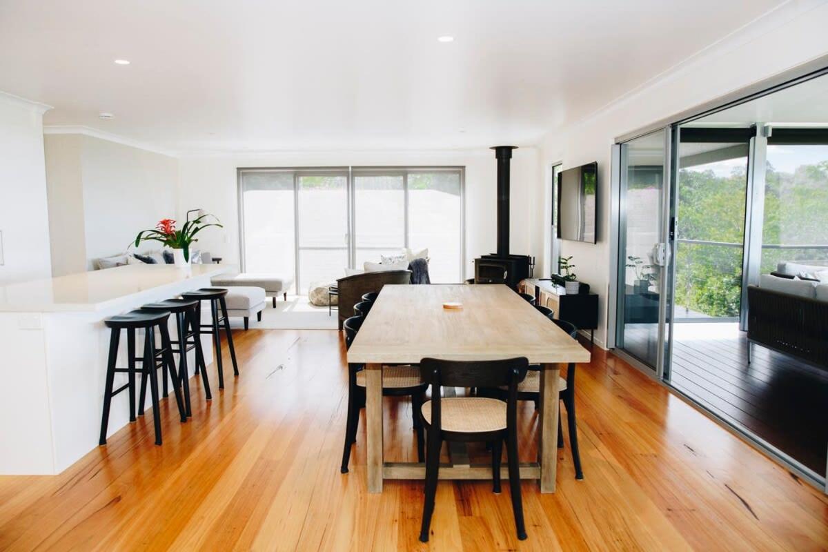 Flaxton Garden Home with Spectacular Coastal Views