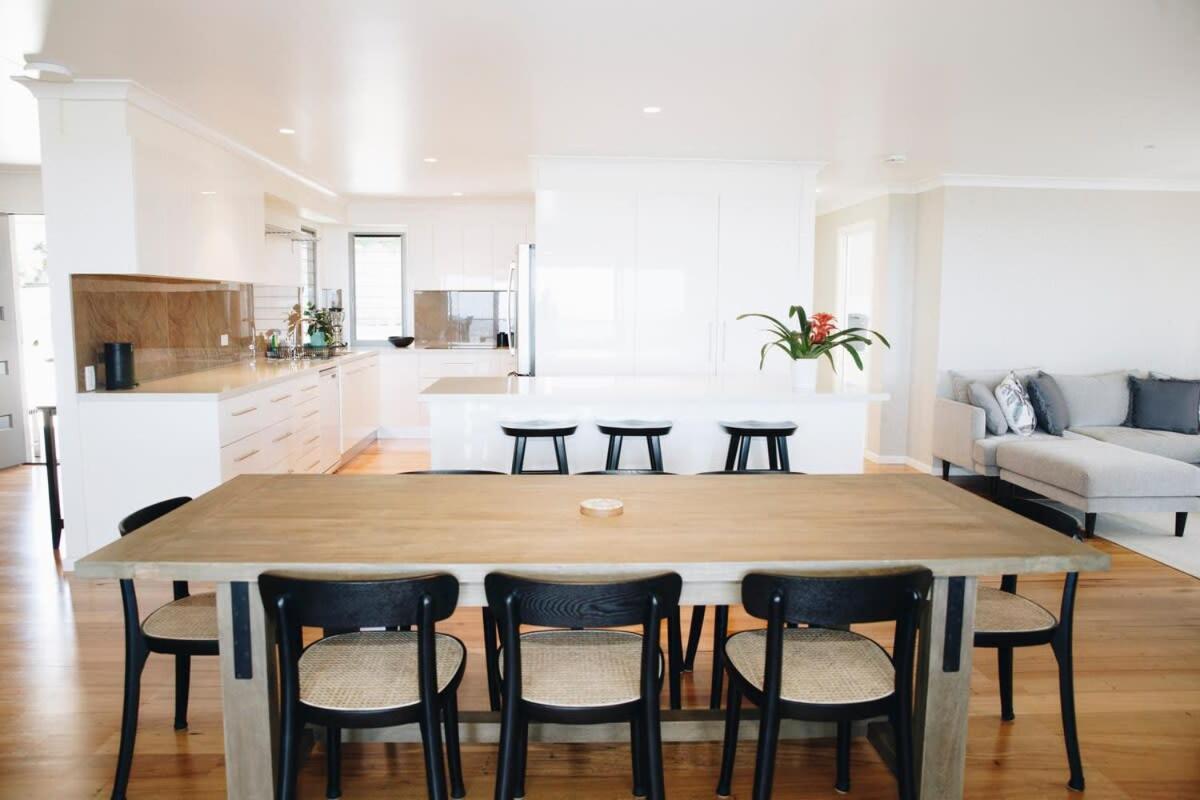 Flaxton Garden Home with Spectacular Coastal Views