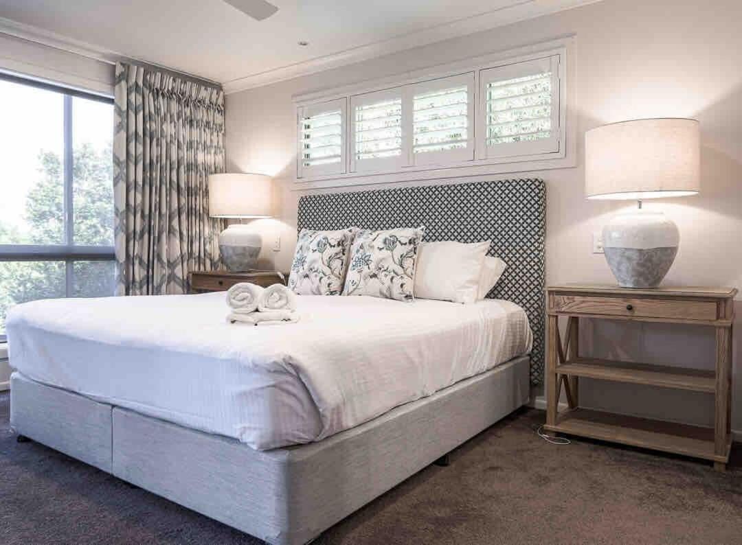 Flaxton Garden Home with Spectacular Coastal Views
