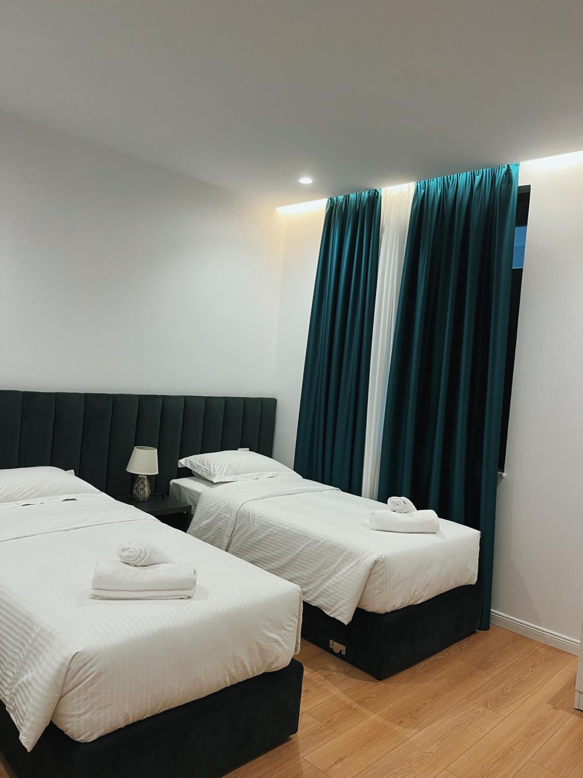 Clinton Tirana Inn