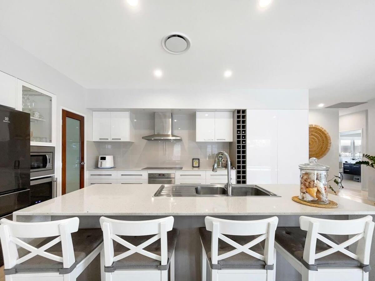 'Beachside Bliss' Family Pet Friendly Home