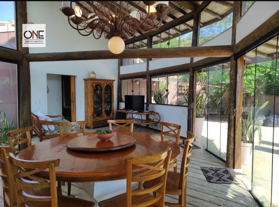 Casa espetacular na praia Brava