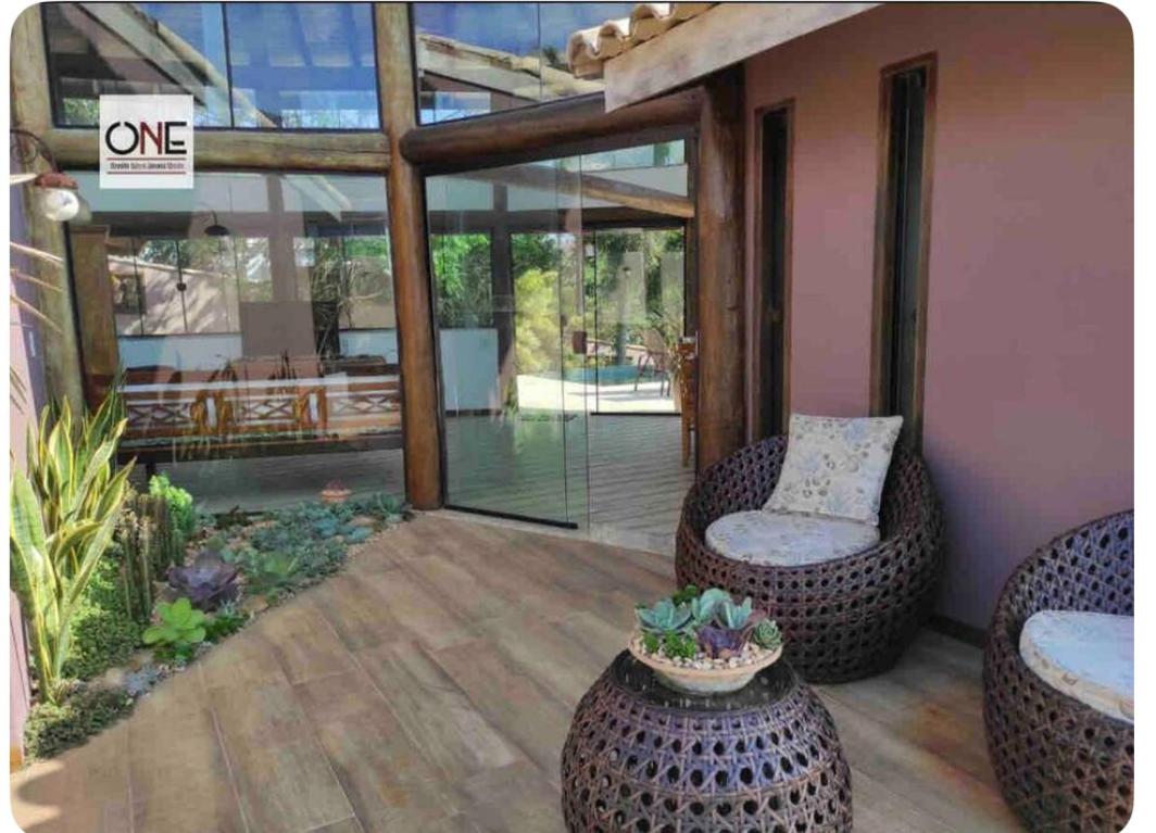 Casa espetacular na praia Brava
