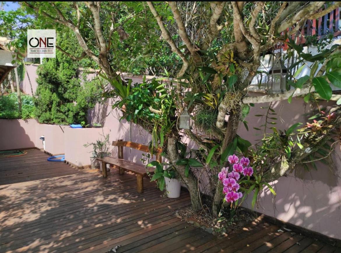 Casa espetacular na praia Brava