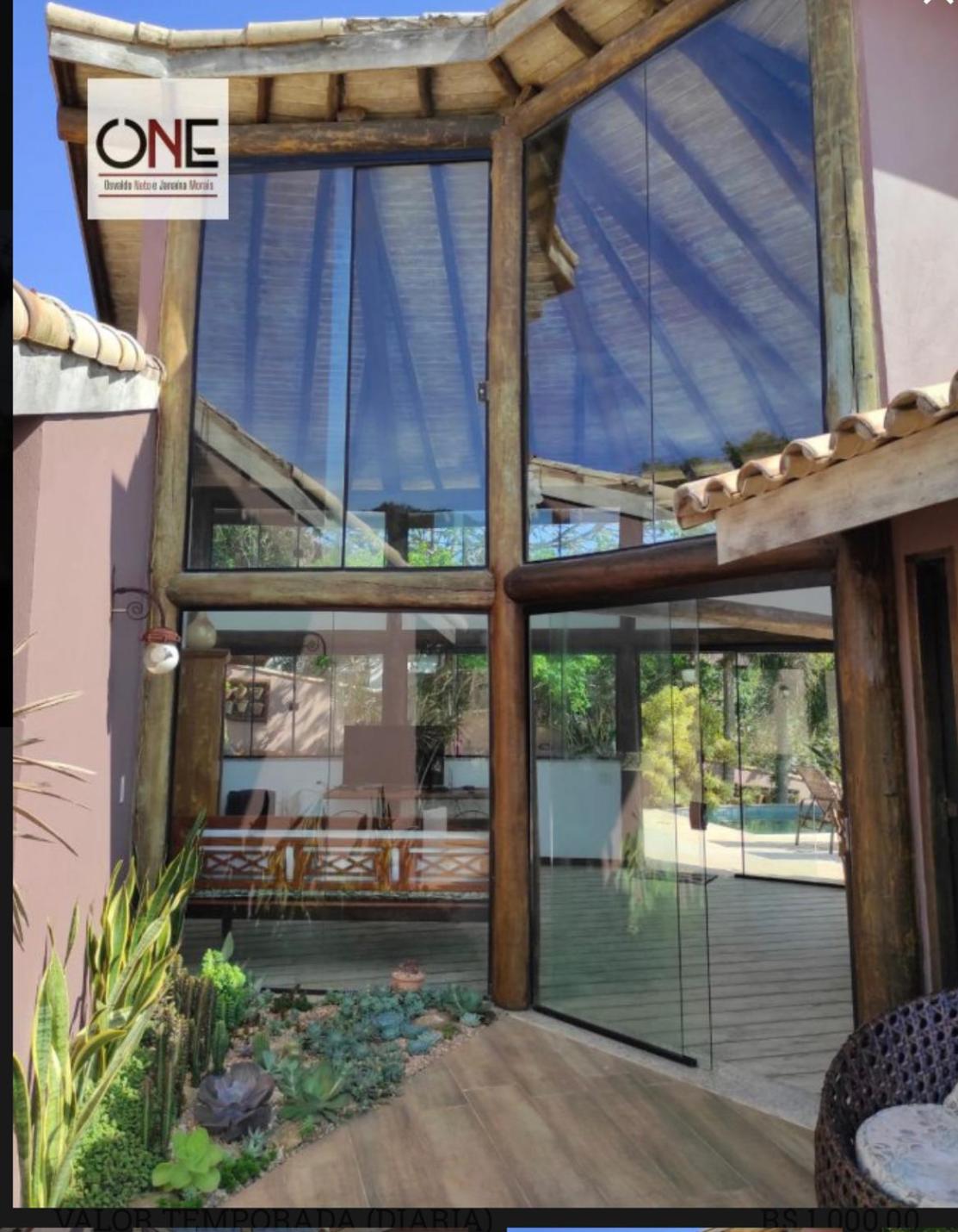 Casa espetacular na praia Brava