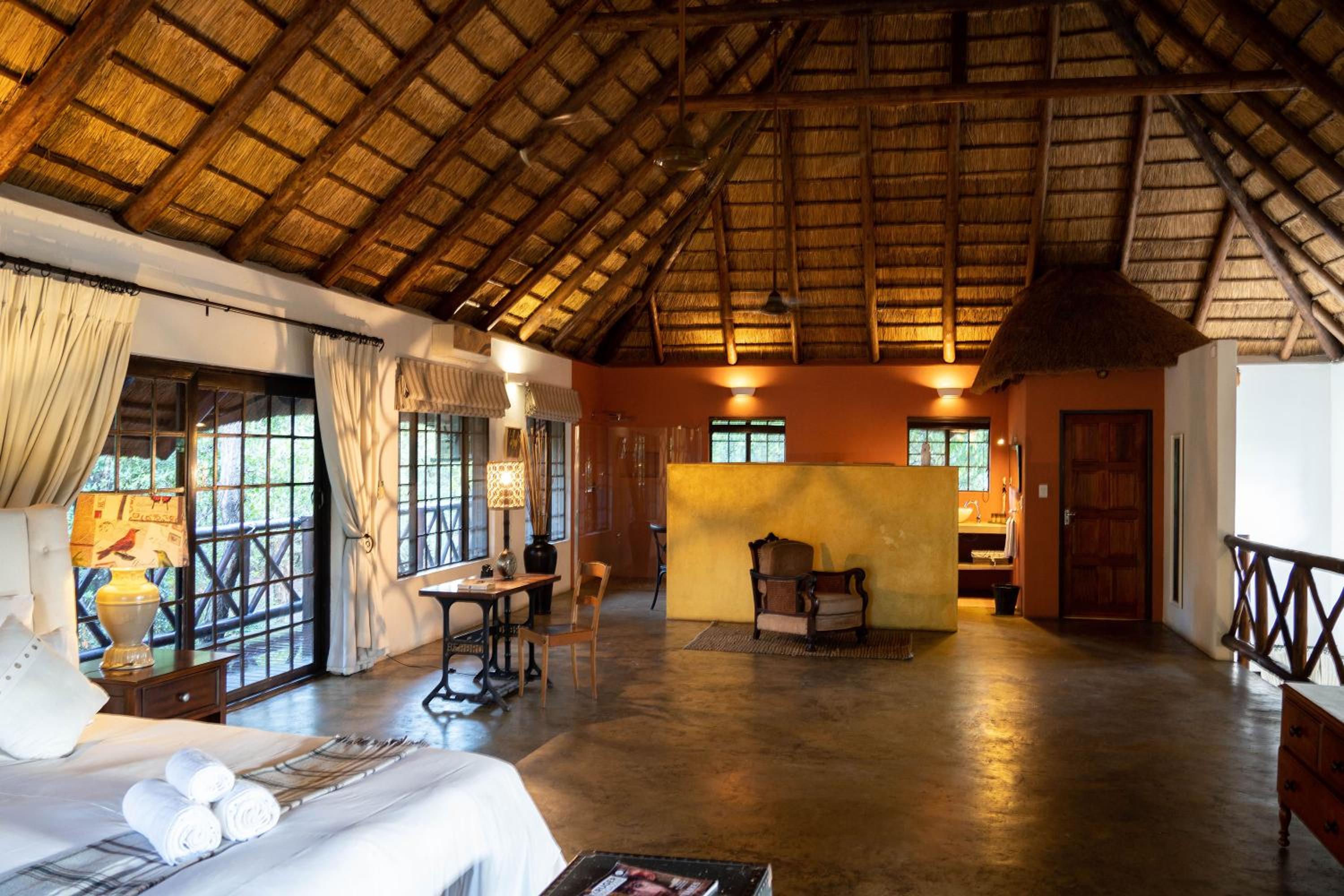 Jabulani Bushhouse - Marlothpark view 2